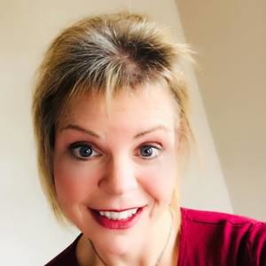 Meet your Posher, Stacy